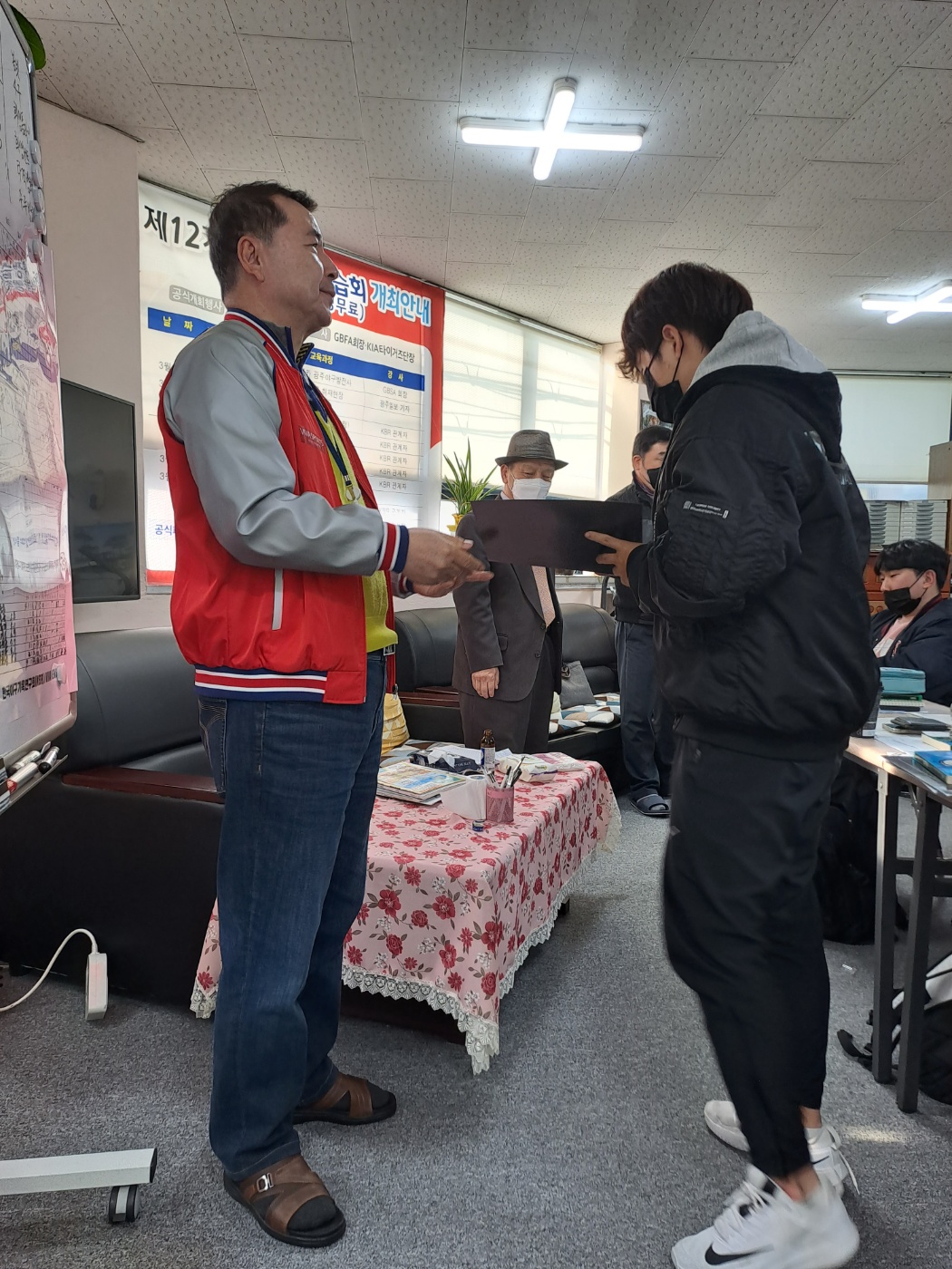 http://www.vivanews.co.kr/bs/userimg/fileu/1679872546_1679828065089.jpg
