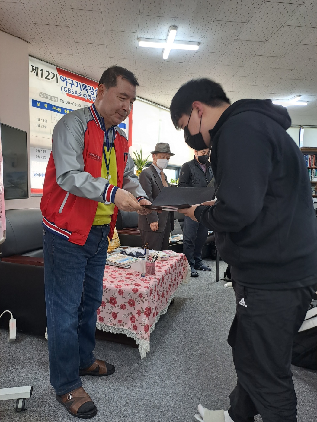 http://www.vivanews.co.kr/bs/userimg/fileu/1679872546_1679828069686.jpg
