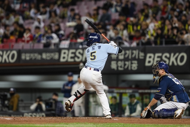 http://www.vivanews.co.kr/bs/userimg/fileu/1697551351_김도영63.jpg