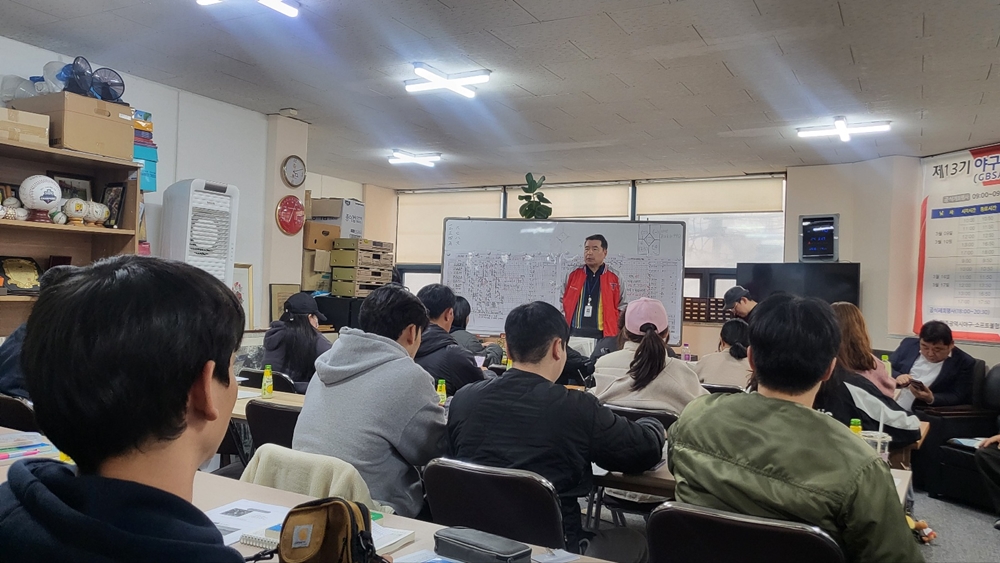 http://www.vivanews.co.kr/bs/userimg/fileu/1710722539_야구기록회2.jpg
