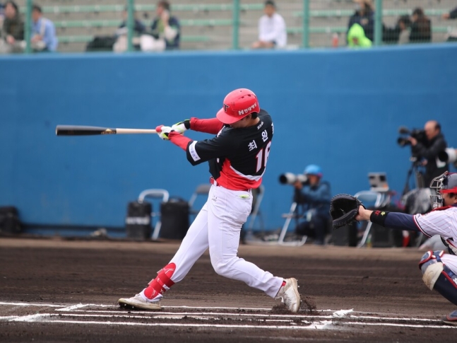 http://www.vivanews.co.kr/bs/userimg/fileu/1717947385_최원준42.jpg