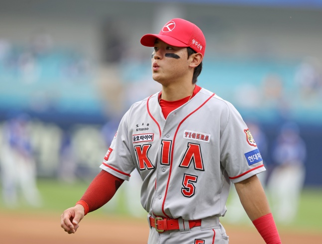 http://www.vivanews.co.kr/bs/userimg/fileu/1719969038_김도영107.jpg