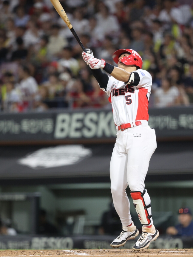 http://www.vivanews.co.kr/bs/userimg/fileu/1721745183_김도영125.jpg