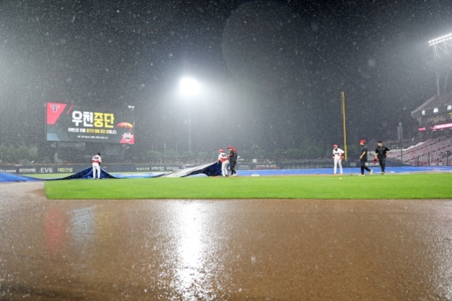 http://www.vivanews.co.kr/bs/userimg/fileu/1721828575_KIA구장14.jpg
