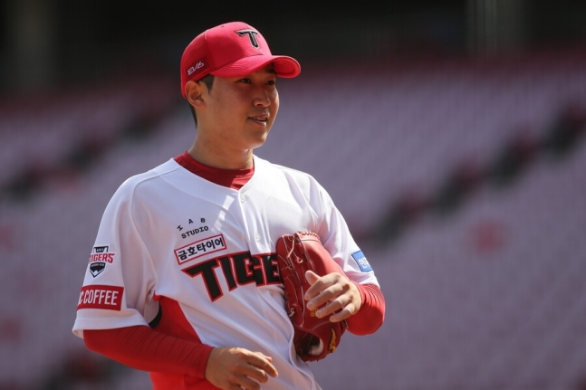 http://www.vivanews.co.kr/bs/userimg/fileu/1727099438_윤영철10.jpg