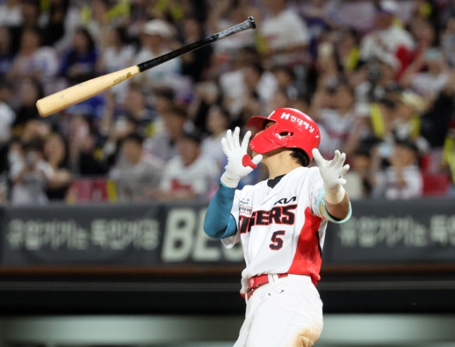 http://www.vivanews.co.kr/bs/userimg/fileu/1727753691_김도영153.jpg