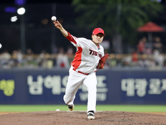 http://www.vivanews.co.kr/bs/userimg/fileu/1751726473_김도현11.jpg