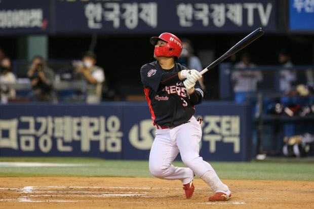 http://www.vivanews.co.kr/bs/userimg/fileu/1757164130_김선빈11.jpg