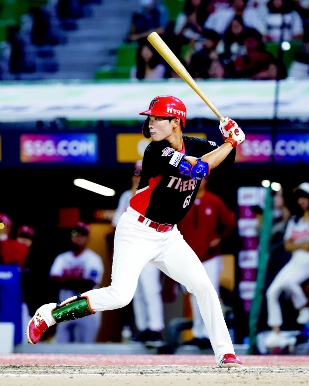 http://www.vivanews.co.kr/bs/userimg/fileu/1758806306_박헌01.jpg